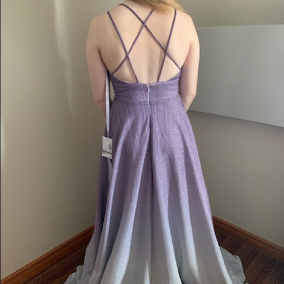 Madison James prom gown, size 4. Lavender colour, very sparkly all over. - Picture 3 of 6